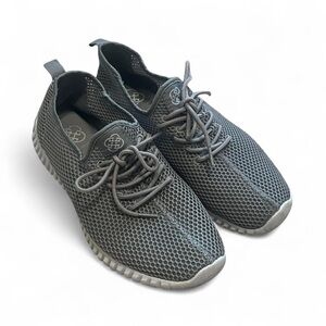Daisy Feuntes Grey Mesh Sneakers Womens Size 9